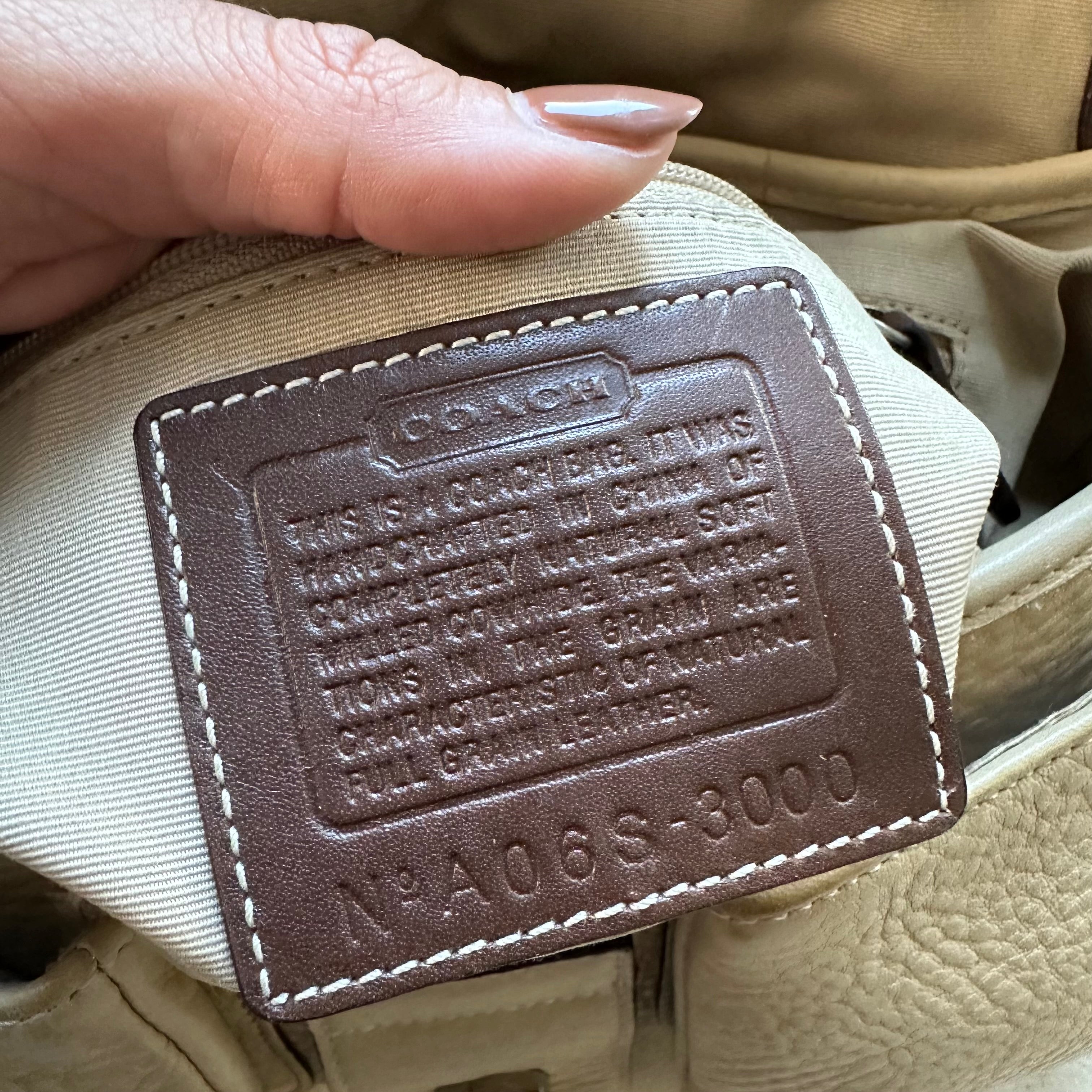 vintage y2k coach tan square soho leather shoulder bag