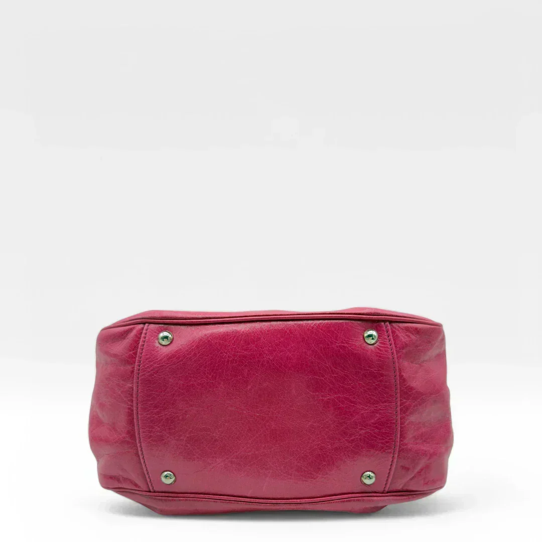 🔥 Pre-owned Miu Miu handbag Vitello pink 🔥