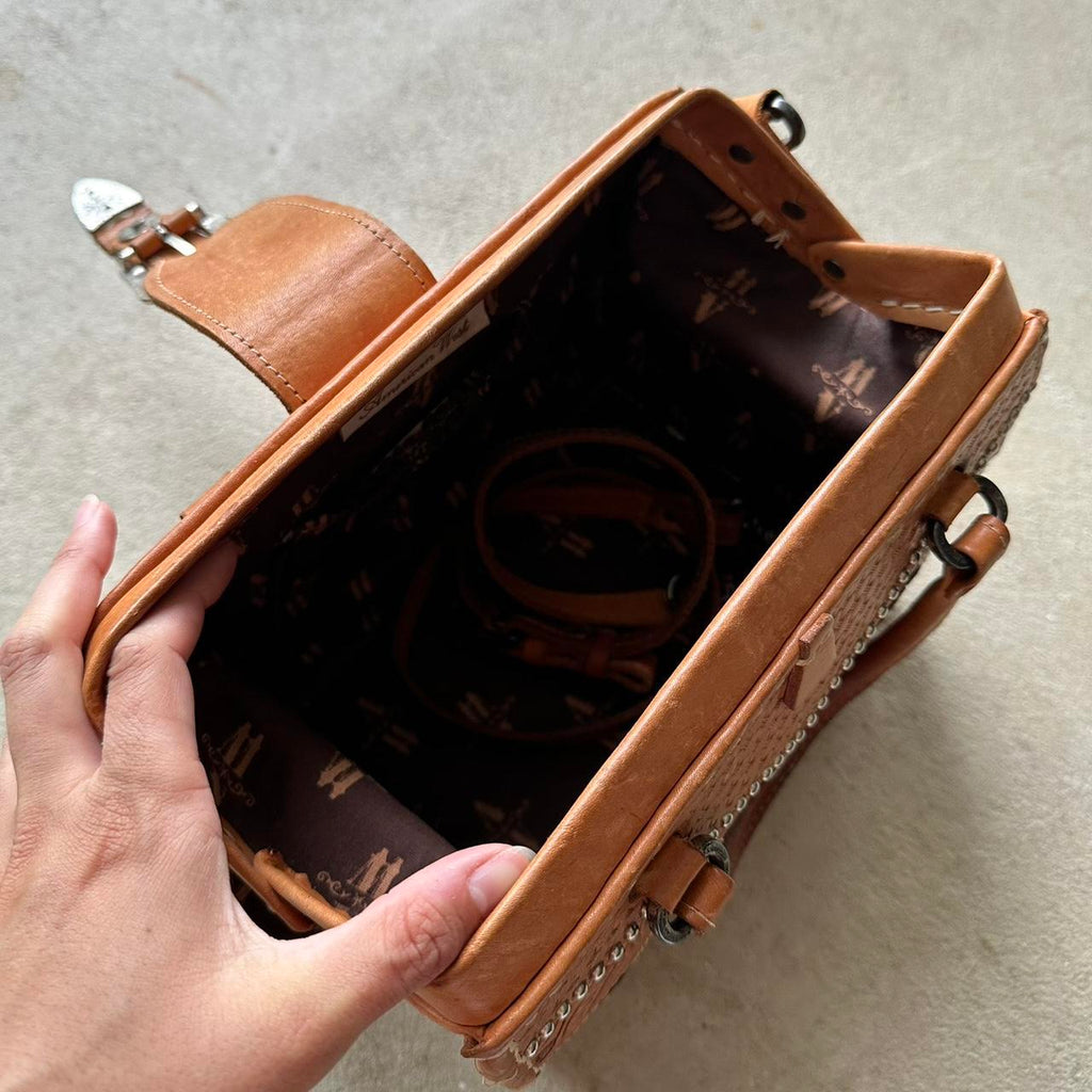 vintage american west western style tan leather handbag