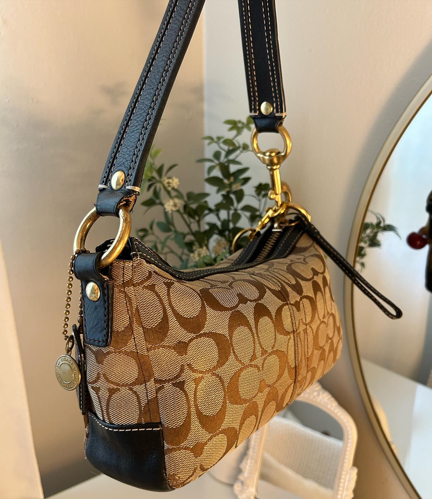 black and tan coach vintage bag