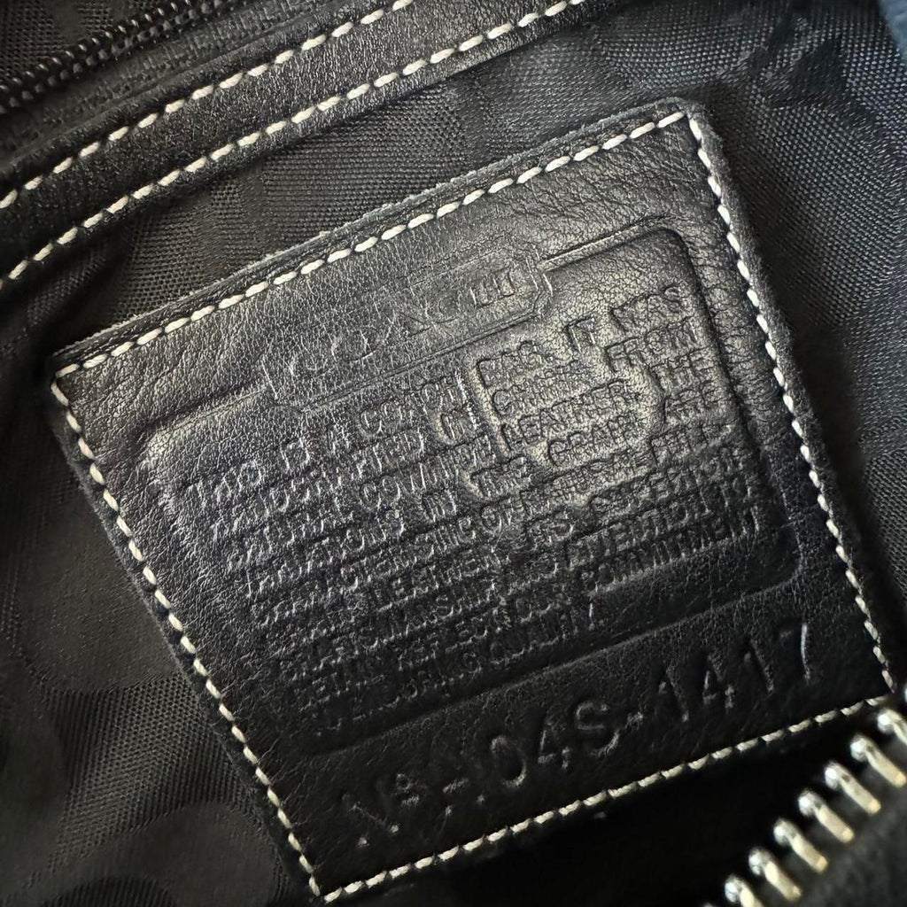 Vintage 90s black leather Coach Legacy East West zip shoulder bag!