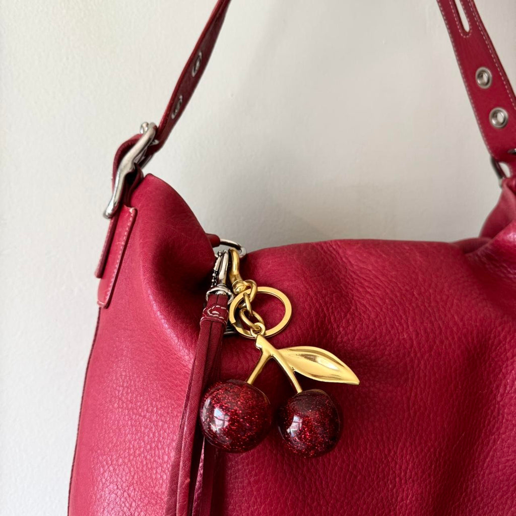 Vintage Y2K Coach cherry red leather Legacy zip shoulder bag!