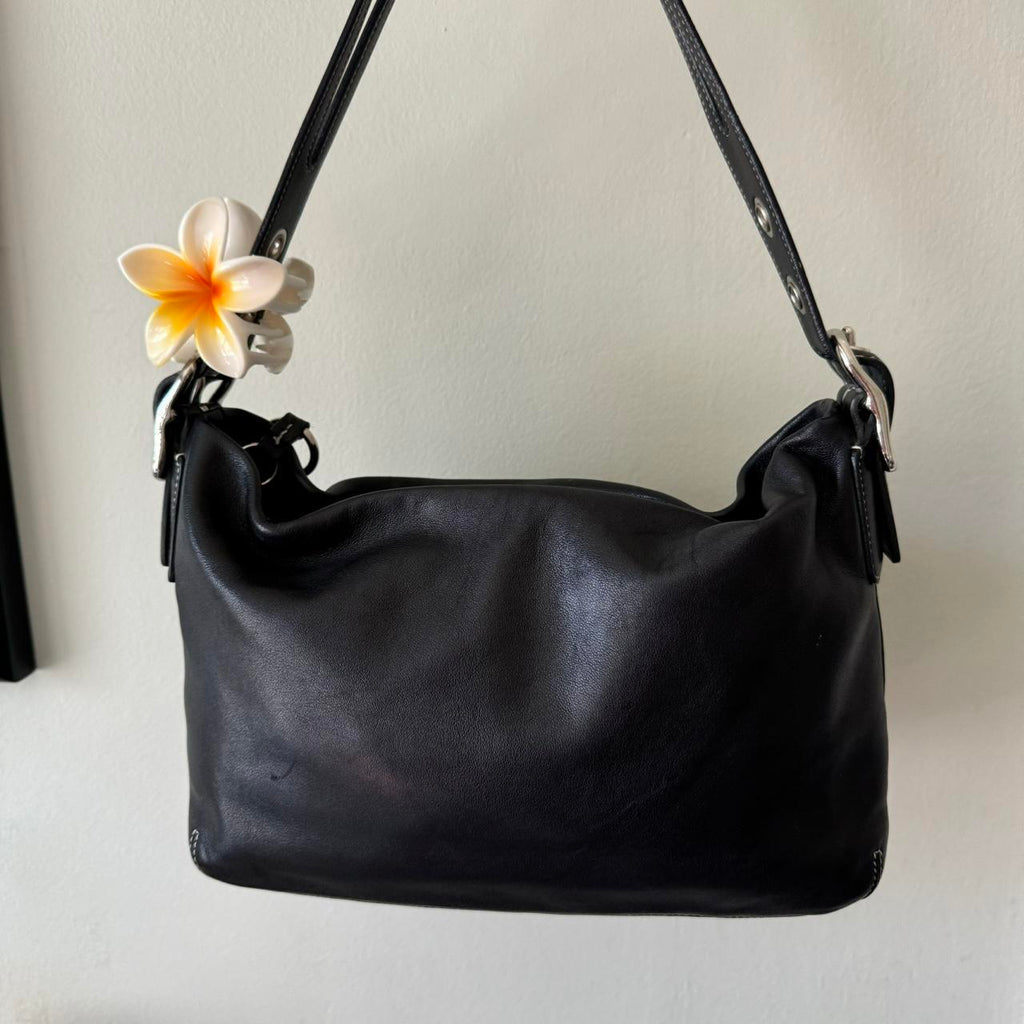 Vintage 90s black leather Coach Legacy East West zip shoulder bag!
