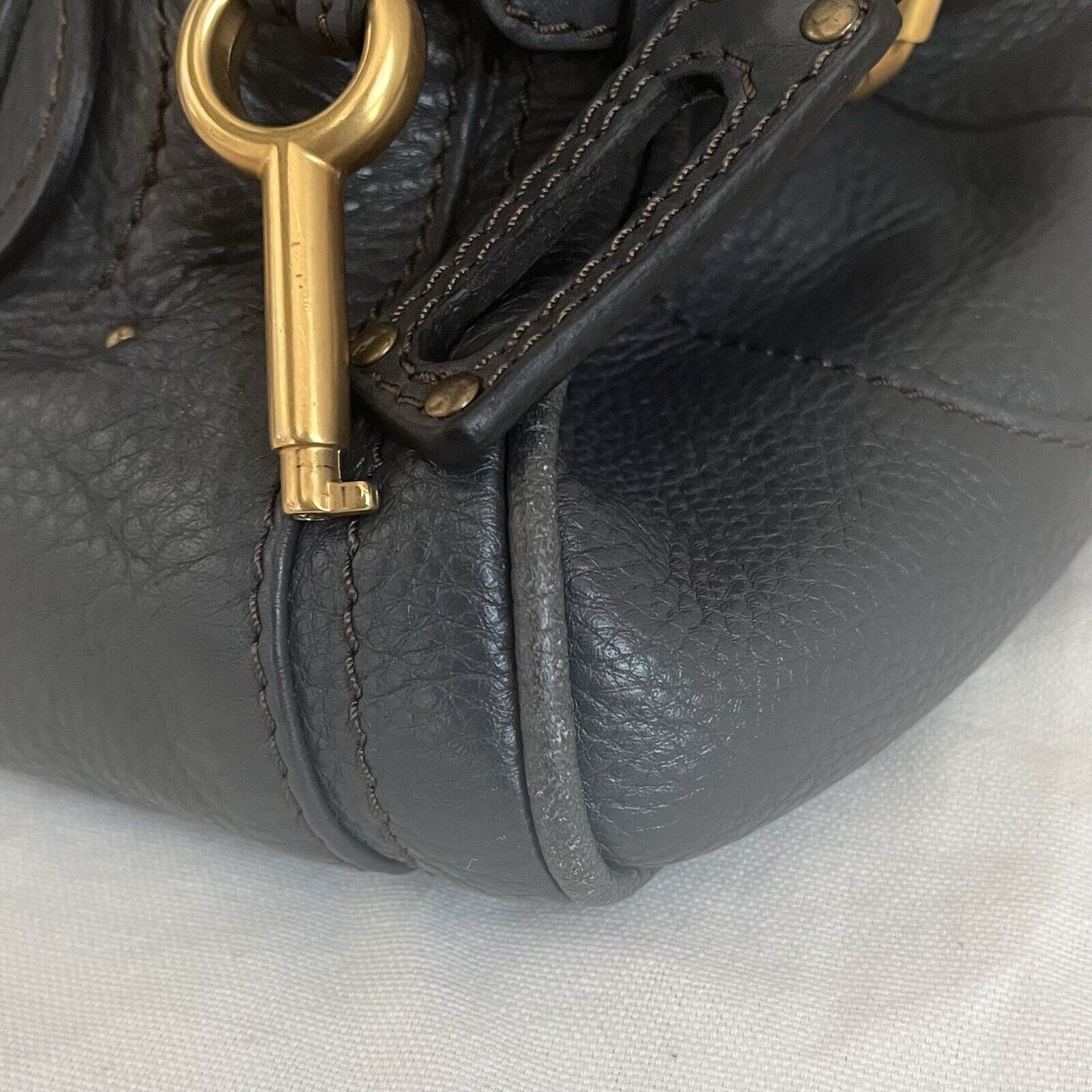 Chloe paddington leather hand bag dark gray leather medium padlock key card f s