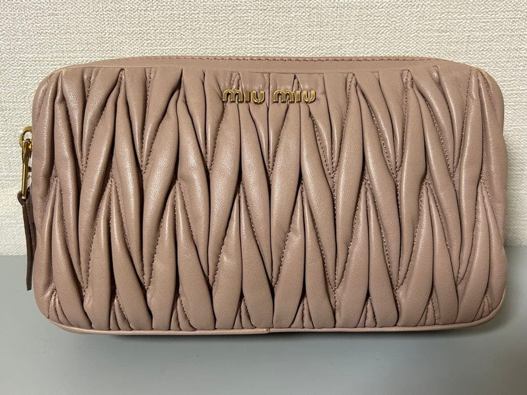 MIU MIU Matelass Leather Shoulder Bag Cameo Gift Present 0203b