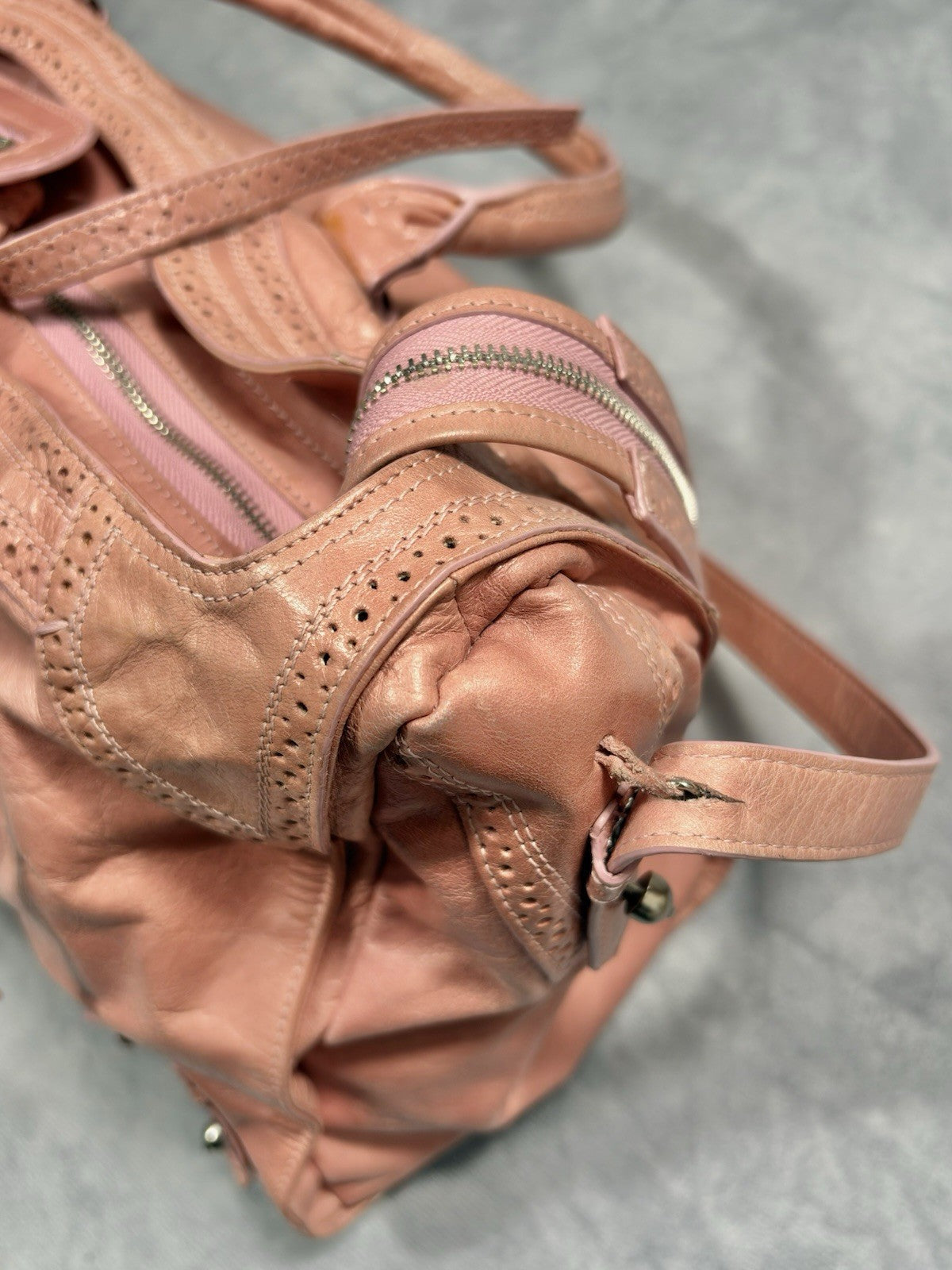RARE Balenciaga City Bag Women`s Archive Y2K Avantgarde Pink Leather Medium Bag