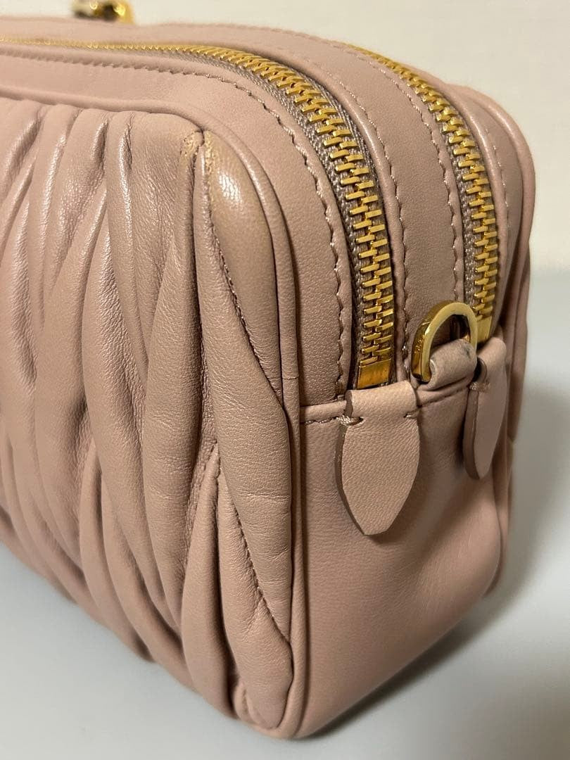 MIU MIU Matelass Leather Shoulder Bag Cameo Gift Present 0203b