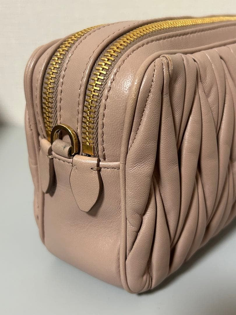 MIU MIU Matelass Leather Shoulder Bag Cameo Gift Present 0203b