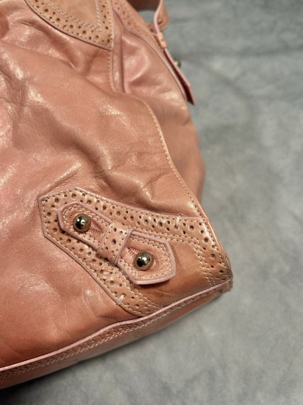 RARE Balenciaga City Bag Women`s Archive Y2K Avantgarde Pink Leather Medium Bag